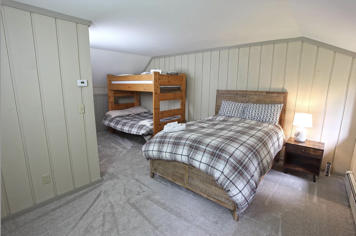 Upstairs bunk room